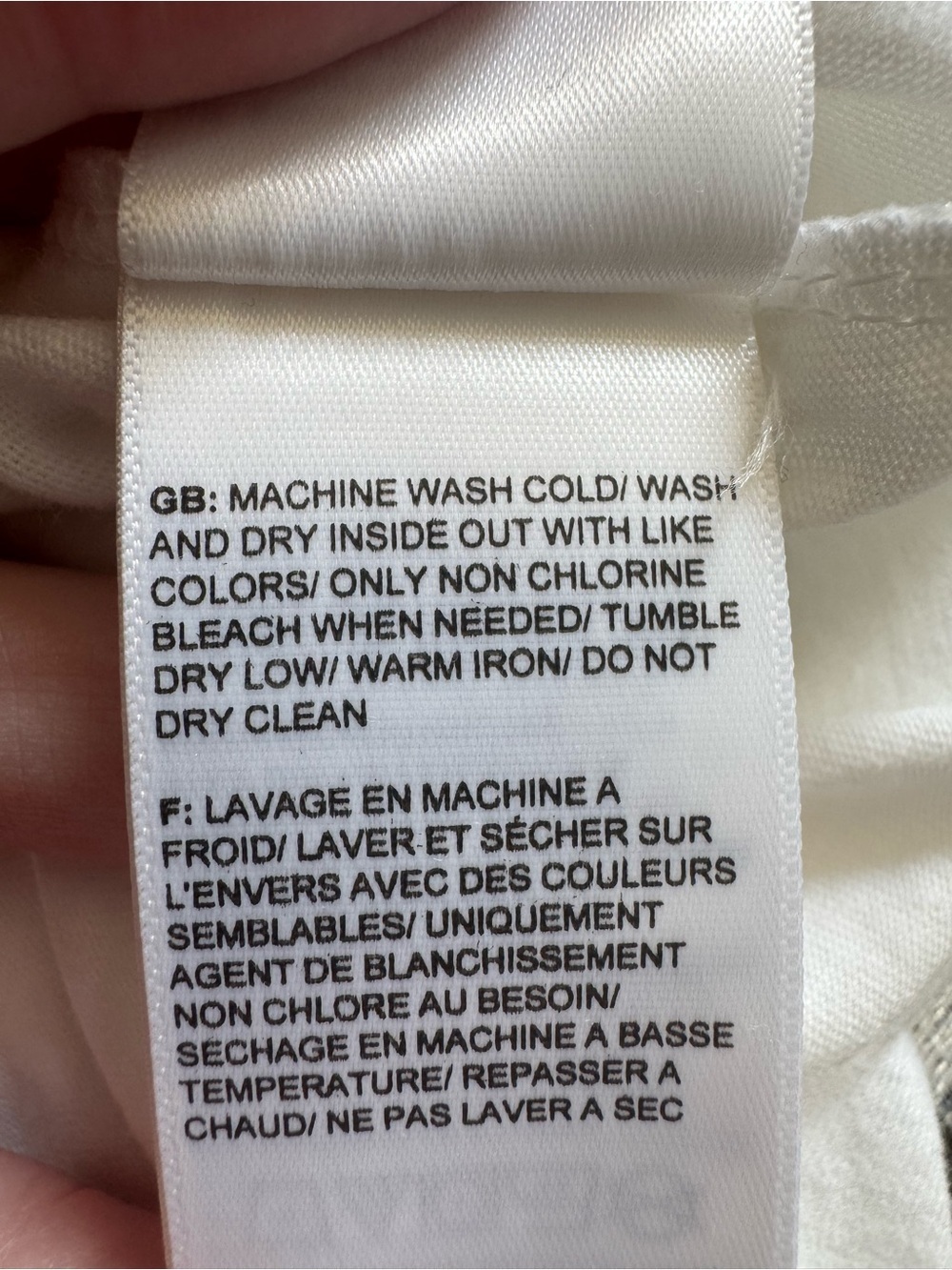 North Face Tee Women’s White Long Sleeve Logo Tee fall winter - Picture 11 of 11